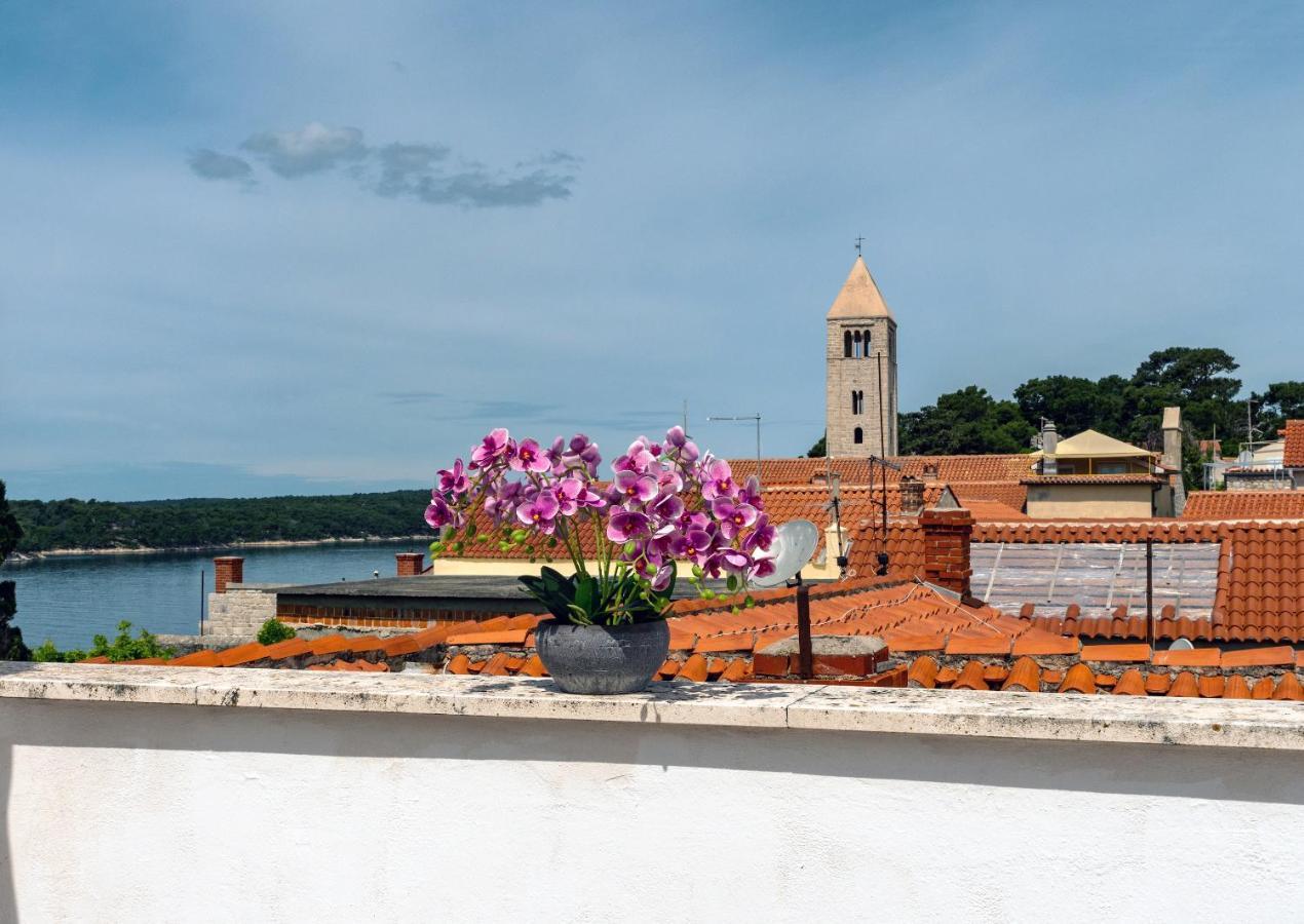 Luise - Four Towers Apartments Rab Town Buitenkant foto